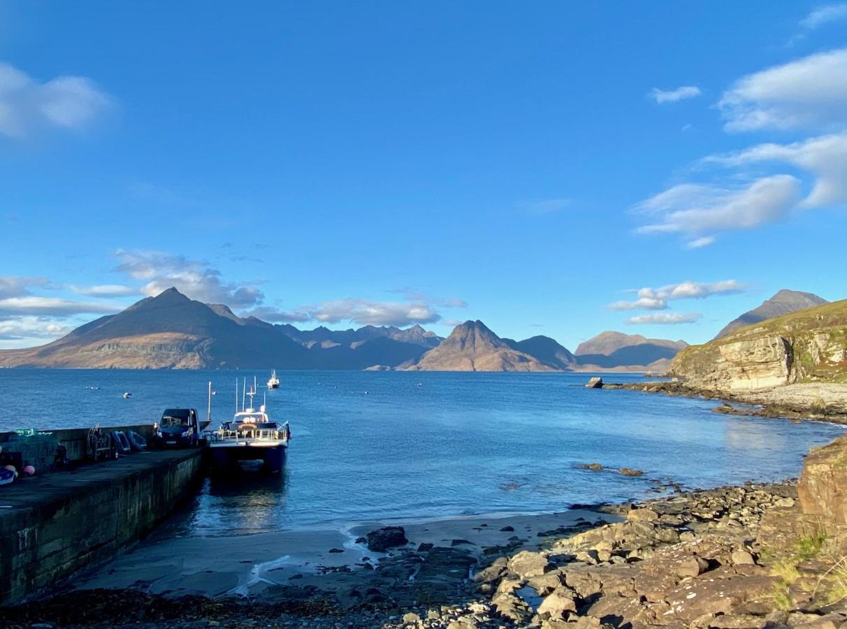 Tigh Mairi At Mary'S Thatched Cottages Elgol Екстериор снимка
